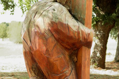 La figure accroupie à la planche