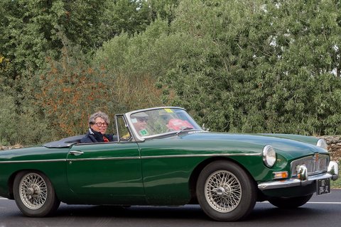 MG B verte