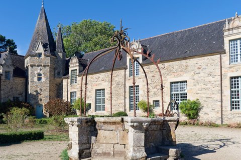Le château et son puits